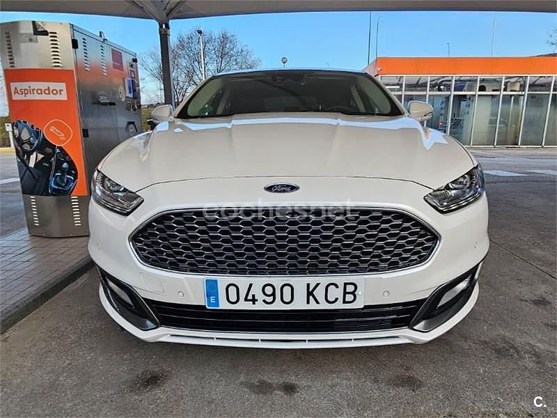 Usado Ford Mondeo Vignale 180 CV (132 kW) 2017 Blanco Berlina
