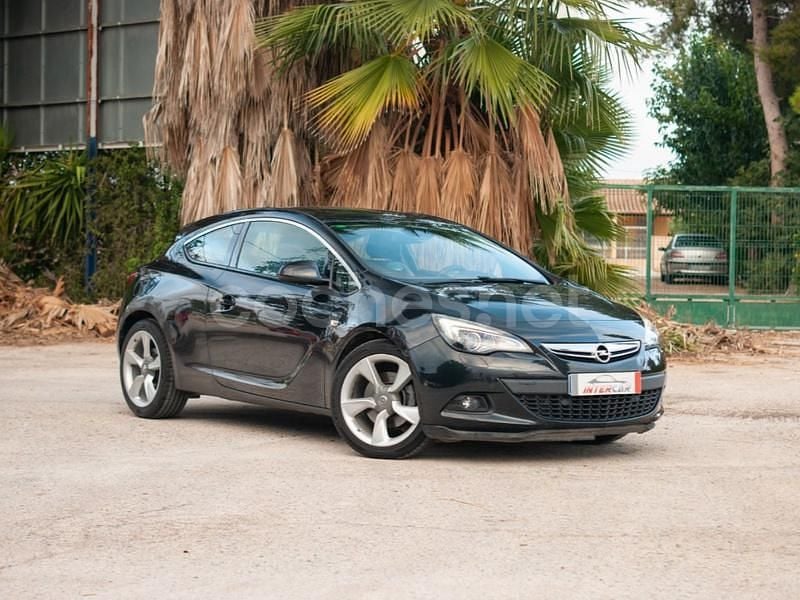 Negro Usado 2015 Opel Astra GTC Selective Berlina | 7500 € (Precio justo) - Imagen 1/4