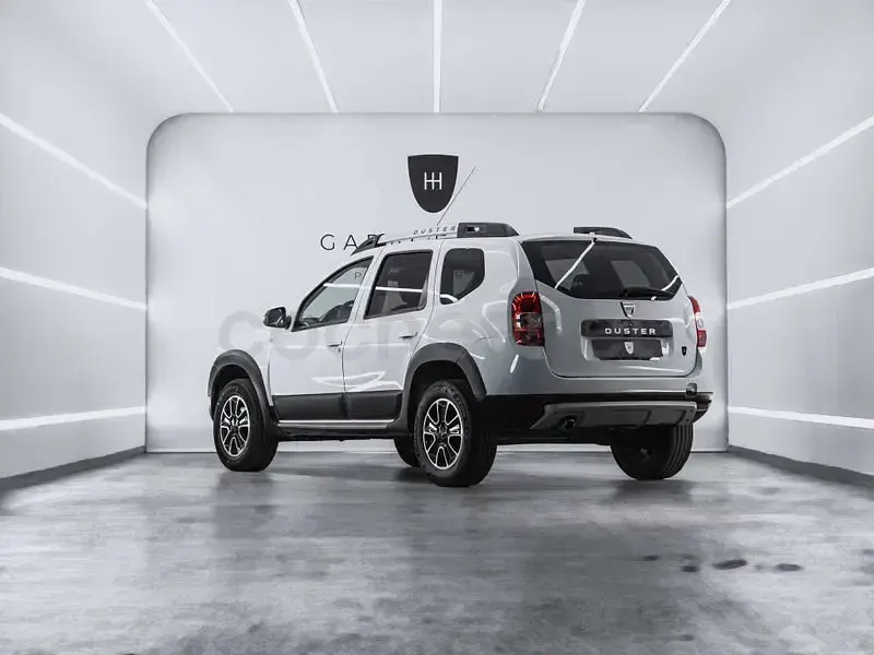 Usado Dacia Duster Urban Explorer 109 CV (80 kW) 2016 Blanco SUV