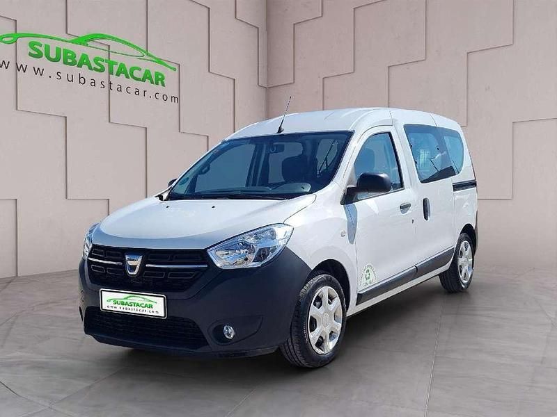 Usado Dacia Dokker Essentiel 102 CV (75 kW) 2021 Blanco Monovolumen