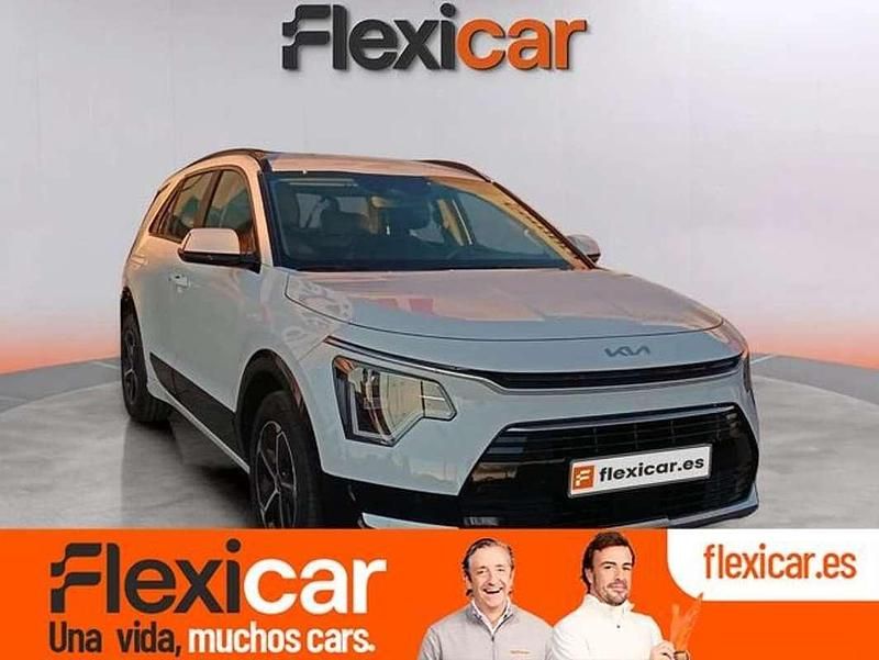 Usado Kia Niro 141 CV (103 kW) 2024 Blanco SUV