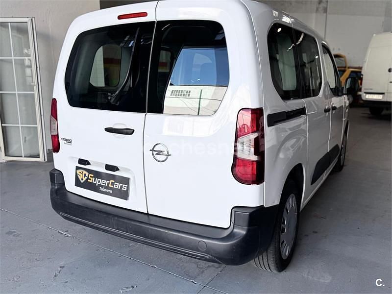 Usado Opel Combo Life 102 CV (75 kW) 2020 Blanco Monovolumen