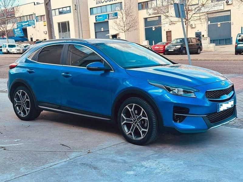 Usado Kia XCeed 120 CV (88 kW) 2019 Azul SUV