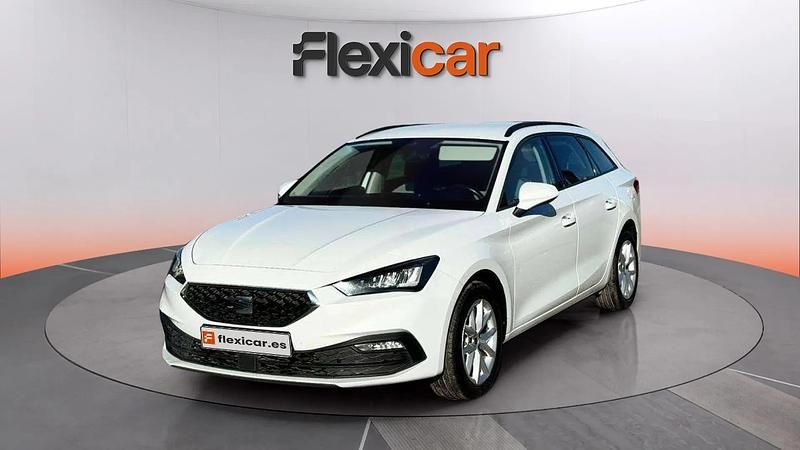 Usado Seat Leon Style 116 CV (85 kW) 2021 Blanco Utilitario