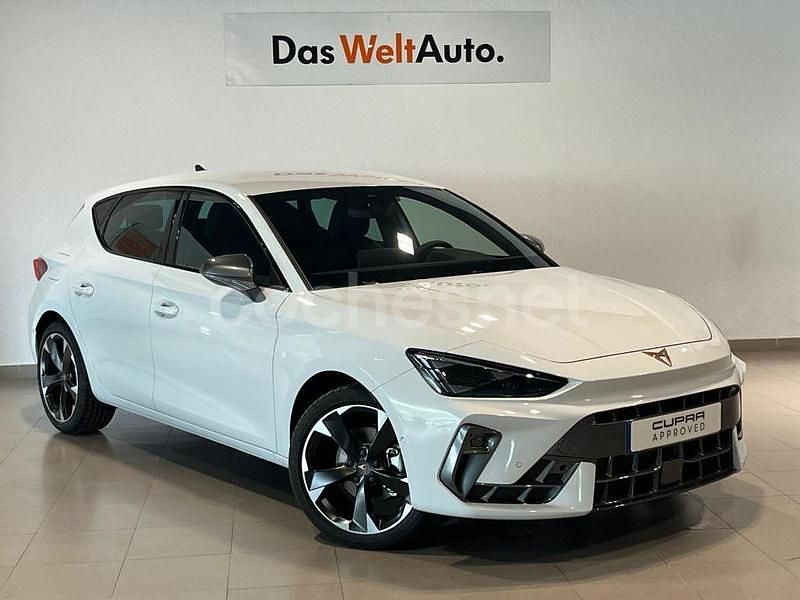 Blanco Usado 2024 Cupra Leon Berlina | 27.490 € (Precio justo) - Imagen 1/4