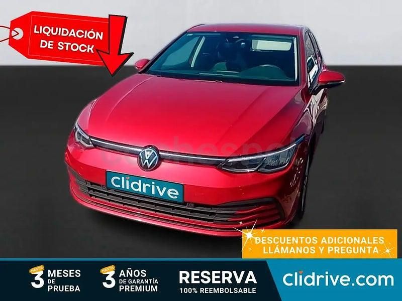 Usado VW Golf VIII Life 150 CV (110 kW) 2021 Amarillo Berlina