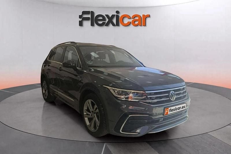 Gris Usado 2021 VW Tiguan R-line SUV | 30.970 € (Precio justo) - Imagen 1/4