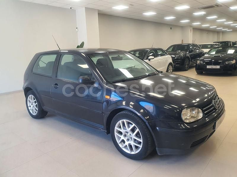 Usado VW Golf IV Advance 100 CV (73 kW) 2003 Negro Berlina