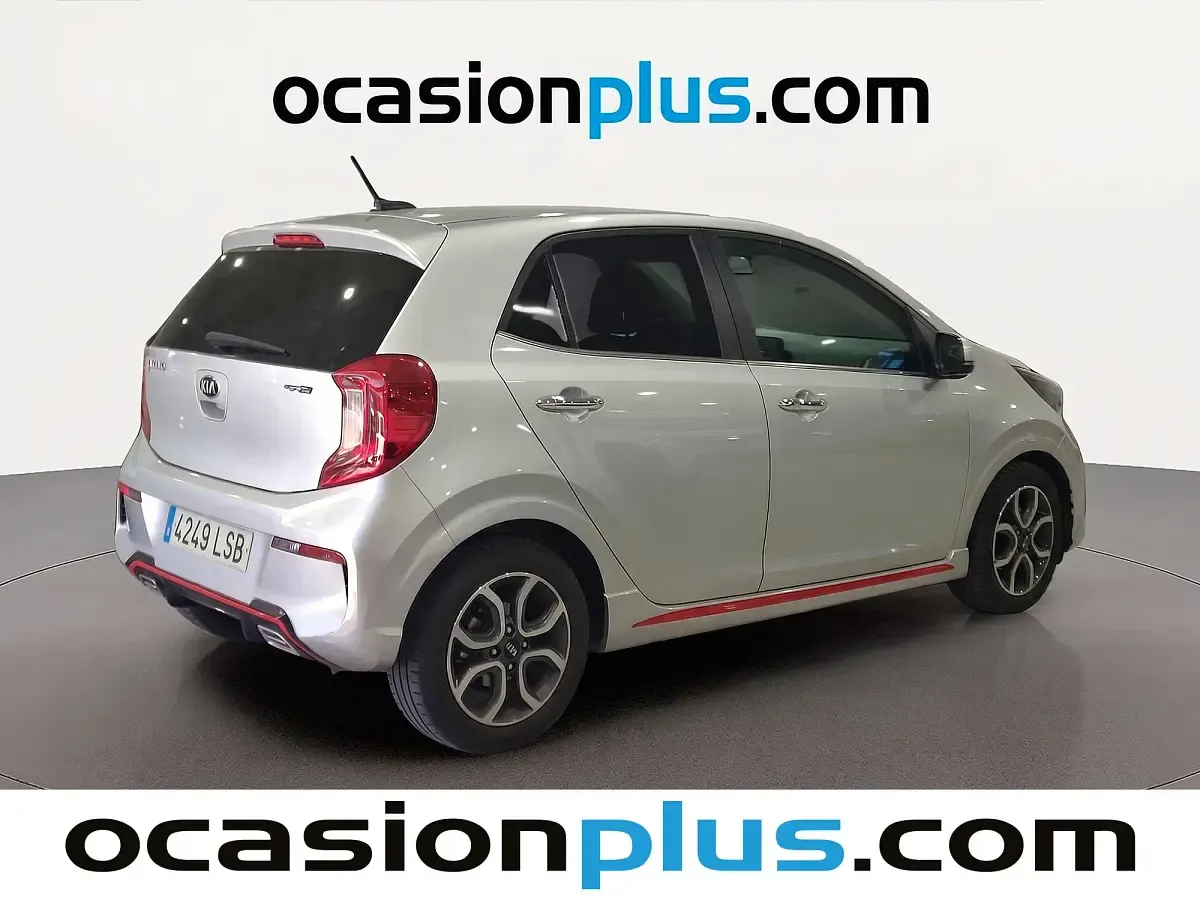 Usado Kia Picanto GT-Line 67 CV (49 kW) 2021 Gris plata Utilitario