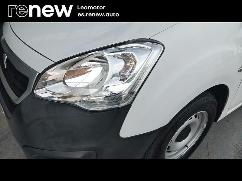 Usado Peugeot TePee Access 75 CV (55 kW) 2018 Blanco Familiar