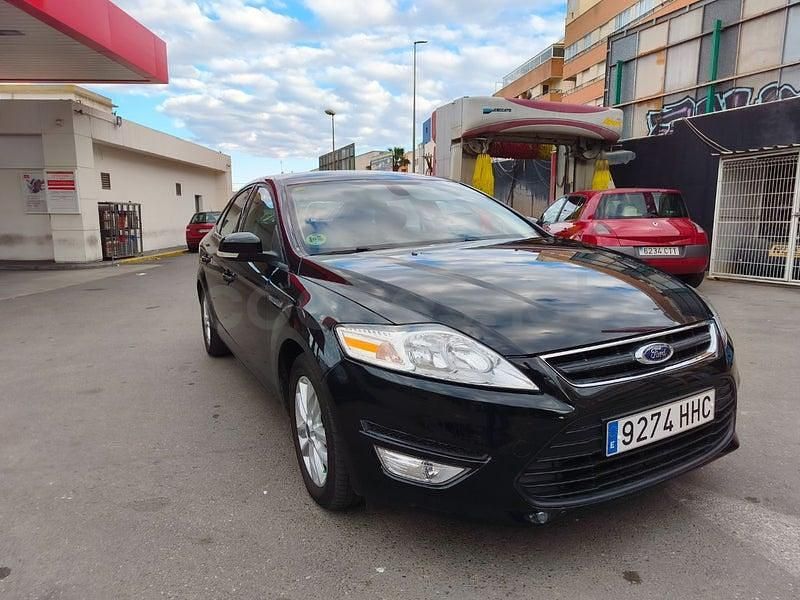 Usado Ford Mondeo 115 CV (84 kW) 2011 Negro Berlina