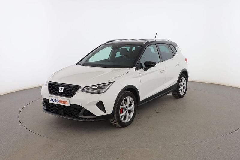 Blanco Usado 2023 Seat Arona FR SUV | 22.899 € (Precio justo) - Imagen 1/3