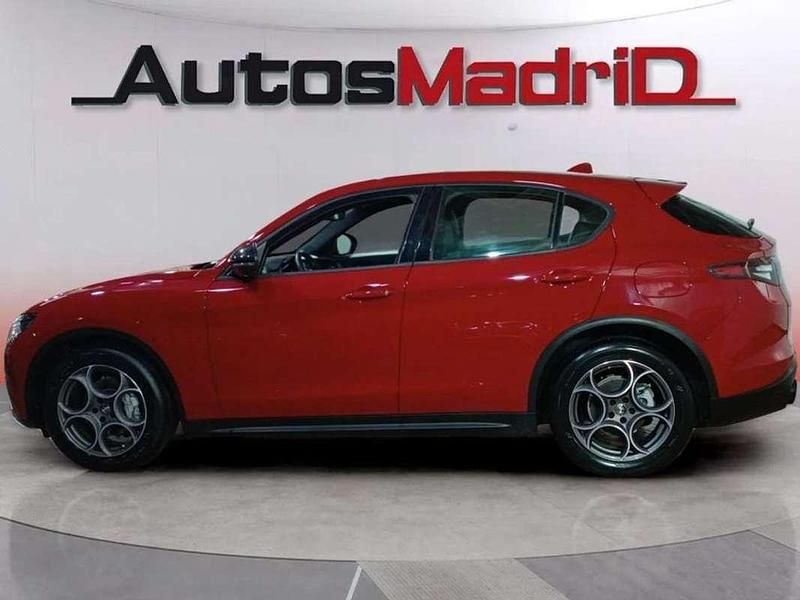 Usado Alfa Romeo Stelvio Sprint 162 CV (119 kW) 2023 Rojo SUV