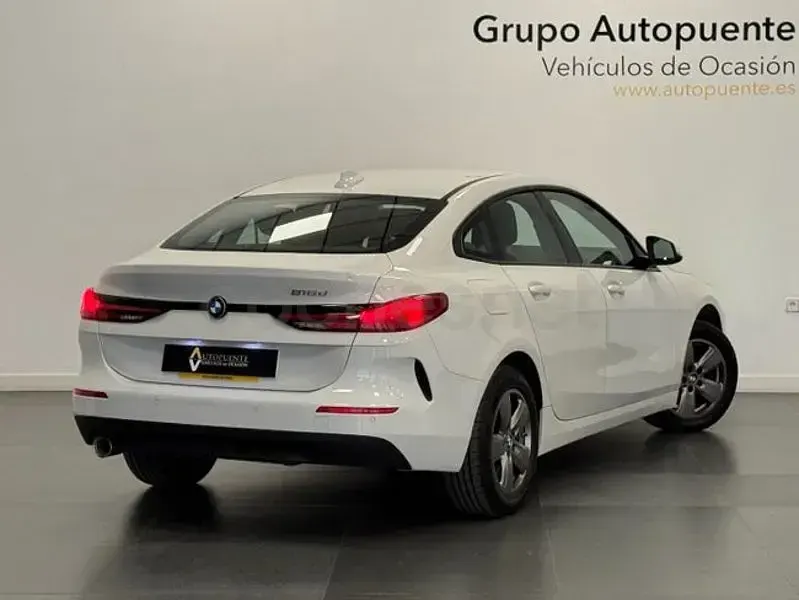 Käytetty BMW 216 Comfort Edition 116 HP (85 kW) 2022 Valkoinen Coupe - kaksiovinen