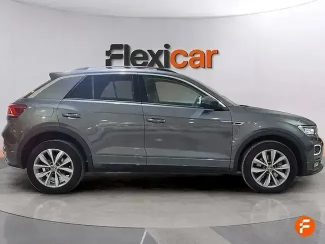 Usado VW T-Roc Advance 150 CV (110 kW) 2021 Gris SUV