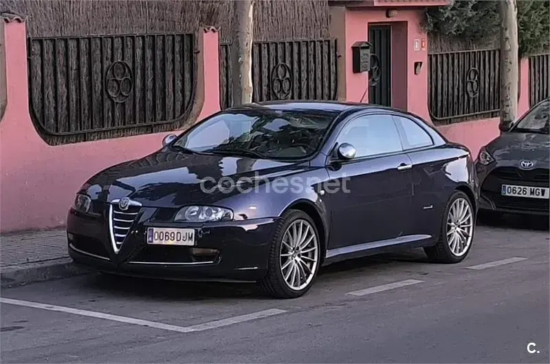 Usado Alfa Romeo GT Distinctive 150 CV (110 kW) 2005 Azul Coupe