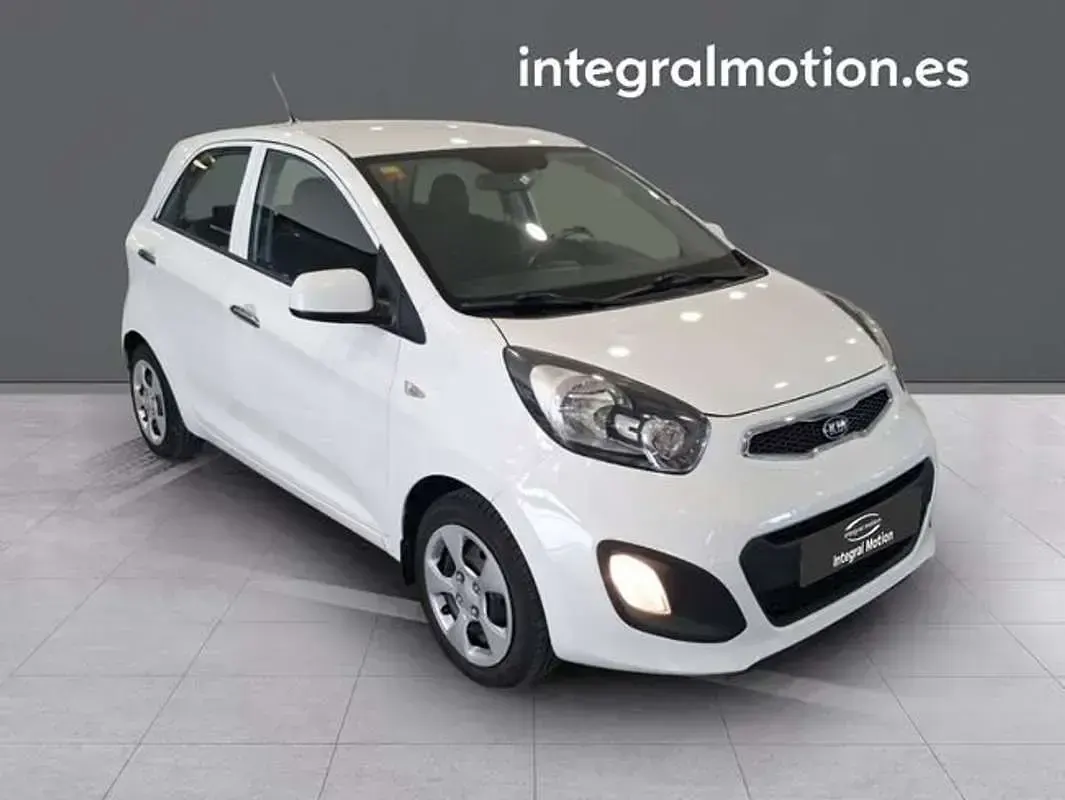 Usado Kia Picanto Urban 69 CV (50 kW) 2014 Blanco Utilitario