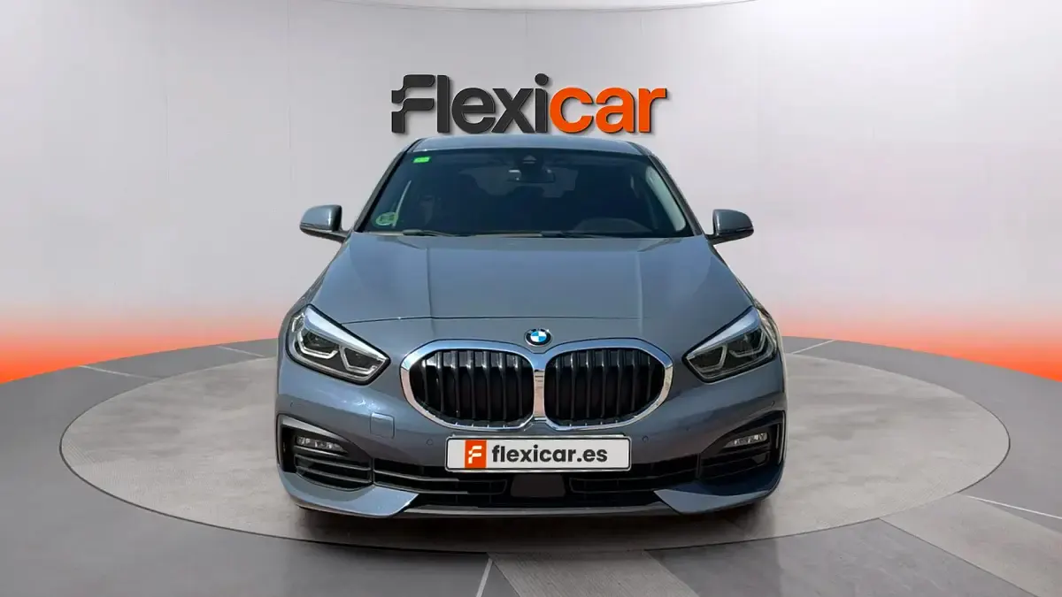 Usado BMW 118 150 CV (110 kW) 2019 Gris Berlina