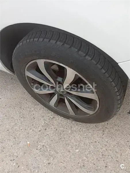 Usado Citroën C4 Live 99 CV (72 kW) 2017 Blanco Berlina