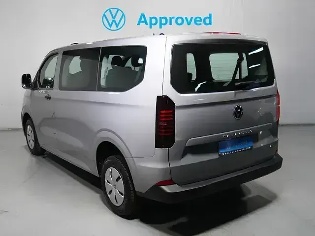Nuevo VW Caravelle 150 CV (110 kW) 2025 Gris Van