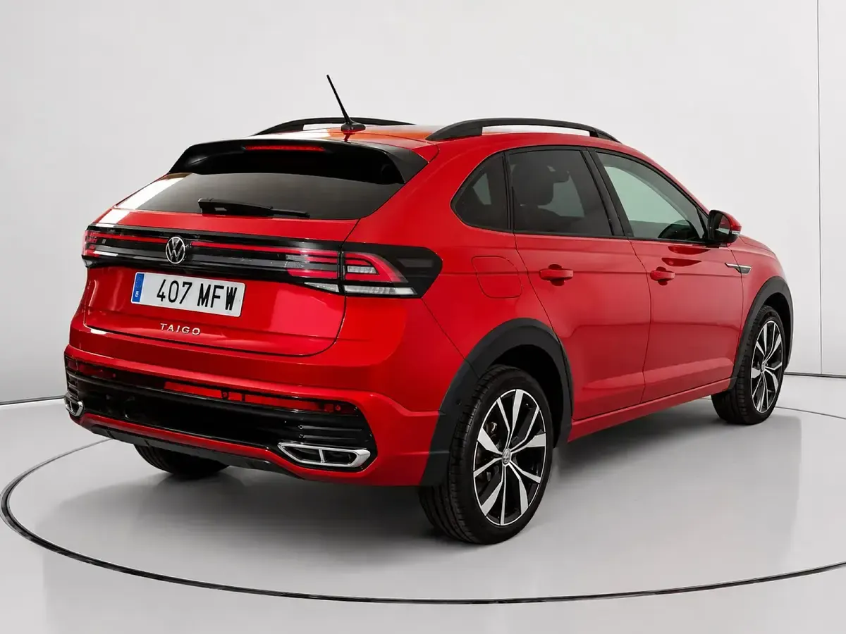 Begagnad VW Taigo R-line 150 HK (110 kW) 2023 Röd SUV