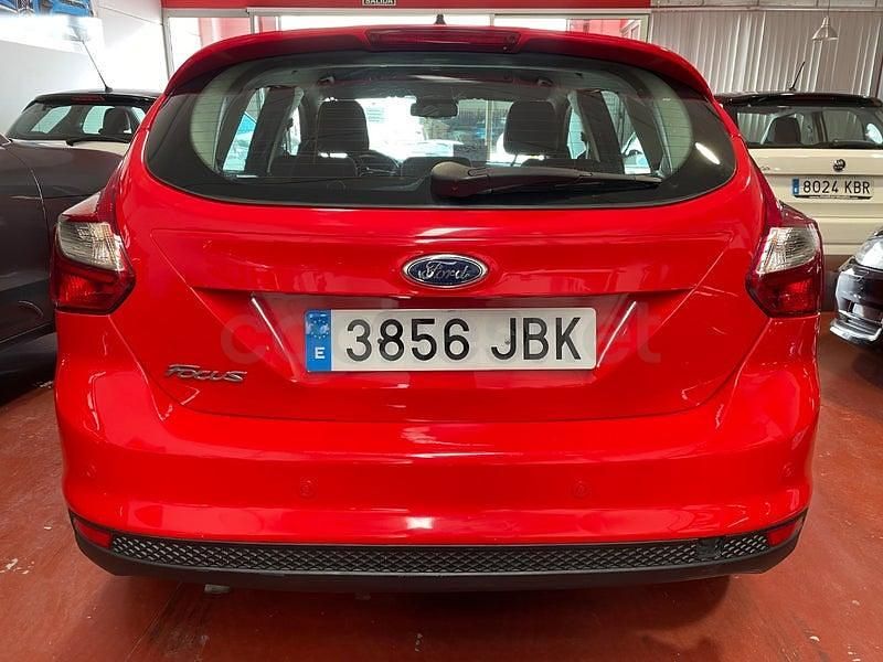 Usado Ford Focus Titanium 115 CV (84 kW) 2012 Rojo Berlina