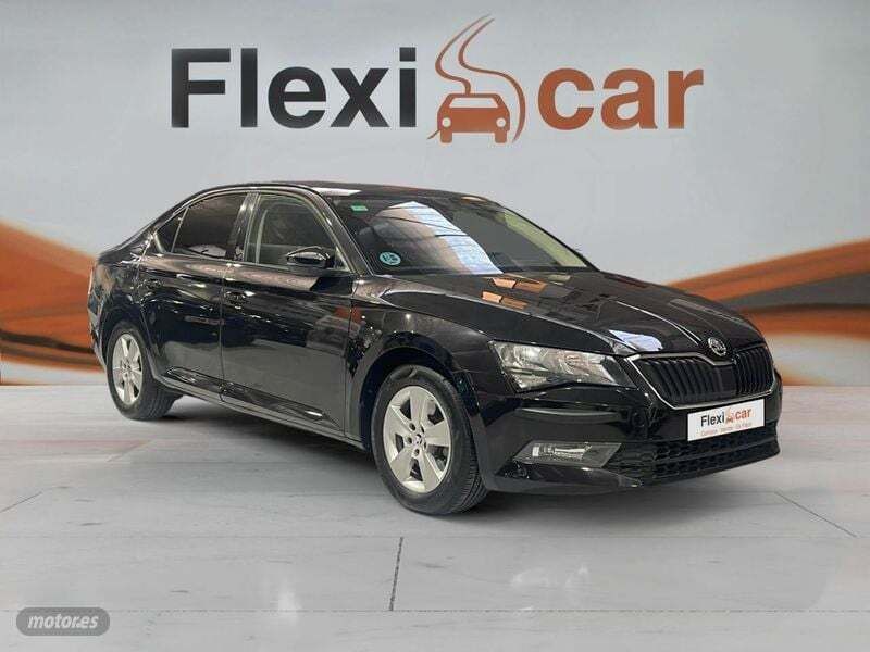 Negro Usado 2018 Skoda Superb Active Berlina | 17.490 € (Un poco caro) - Imagen 1/4
