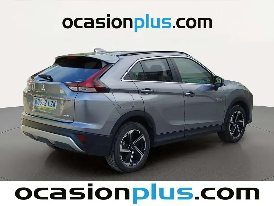 Usado Mitsubishi Eclipse Cross 188 CV (138 kW) 2022 Gris SUV