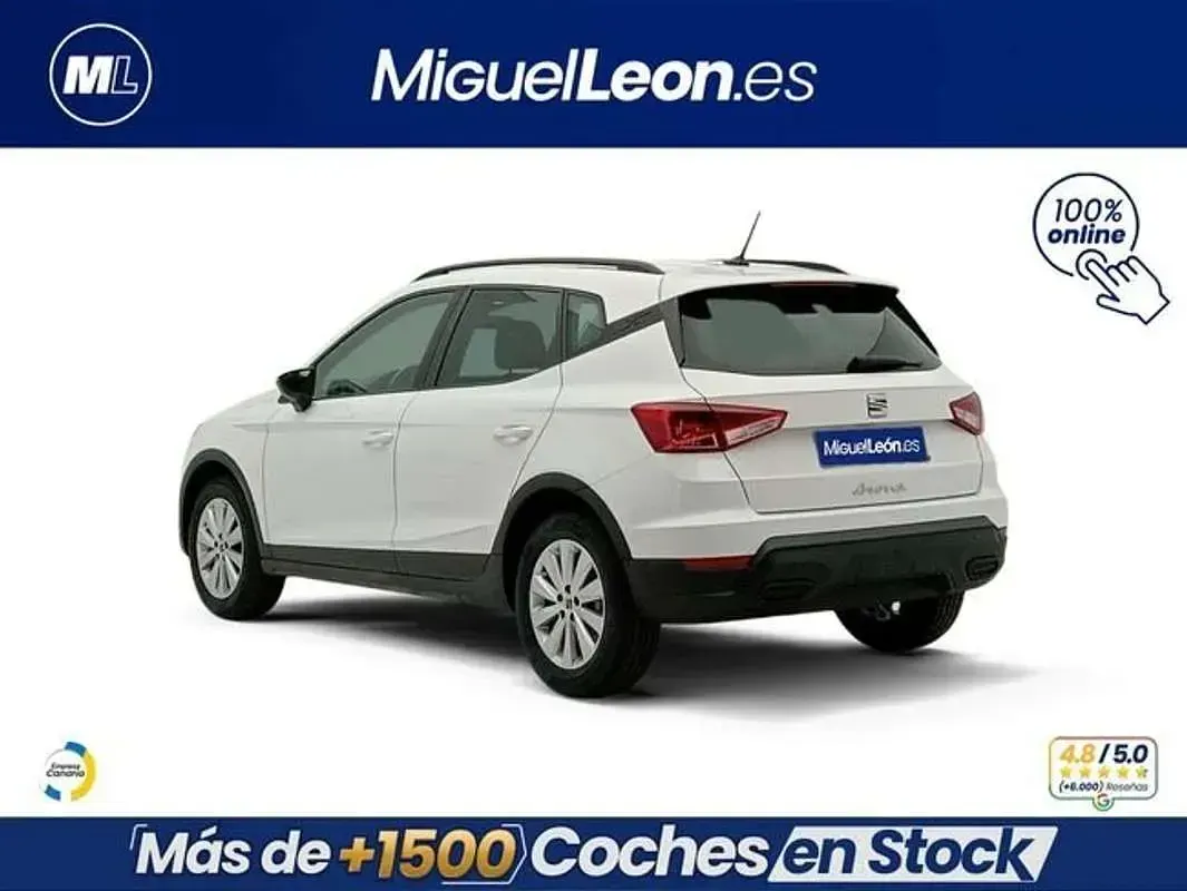 Usado Seat Arona Style 110 CV (80 kW) 2023 Blanco SUV
