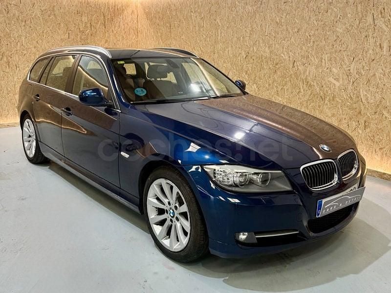 Usado BMW 318 143 CV (105 kW) 2011 Azul Familiar