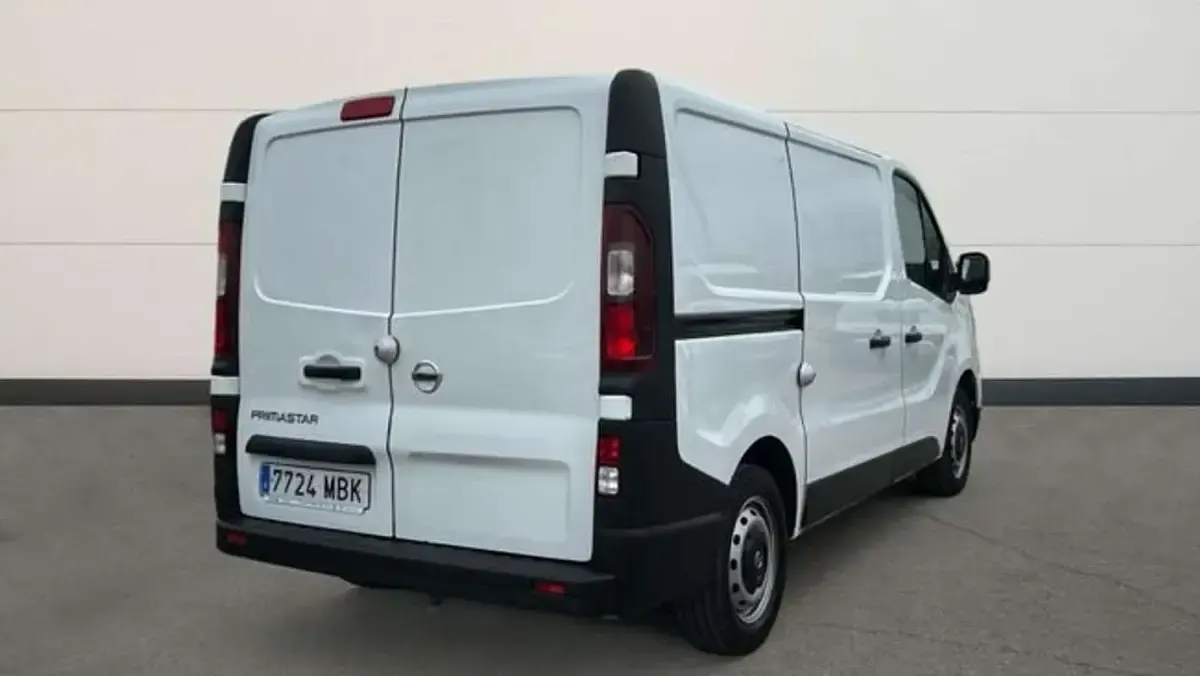 Usado Nissan Primastar 110 CV (80 kW) 2022 Blanco Monovolumen