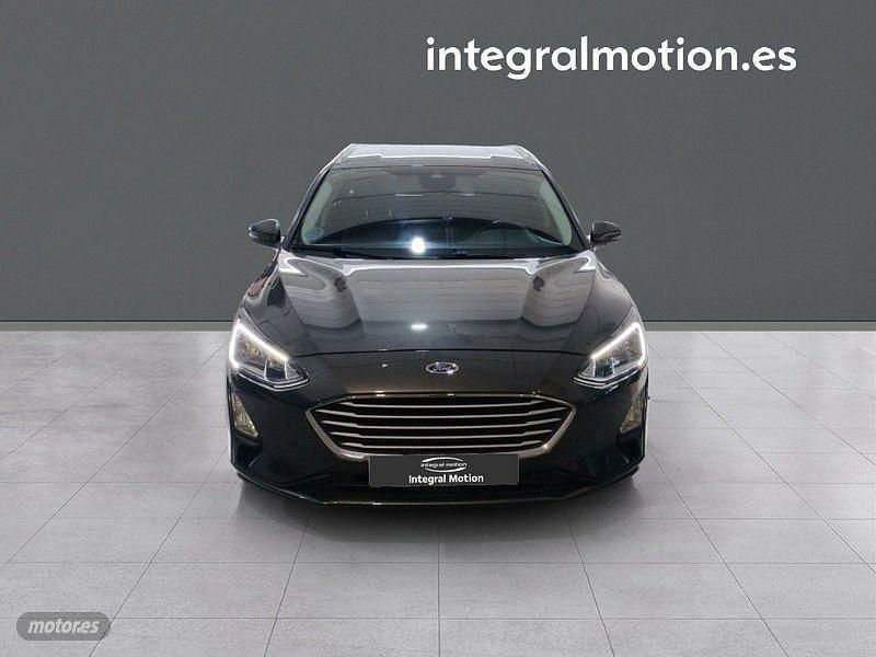 Usado Ford Focus Trend 120 CV (88 kW) 2019 Marrón Familiar