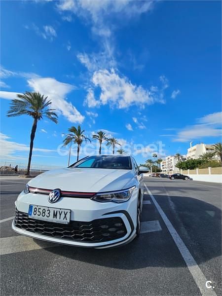 Usado VW Golf VIII GTI 245 CV (180 kW) 2020 Blanco Berlina