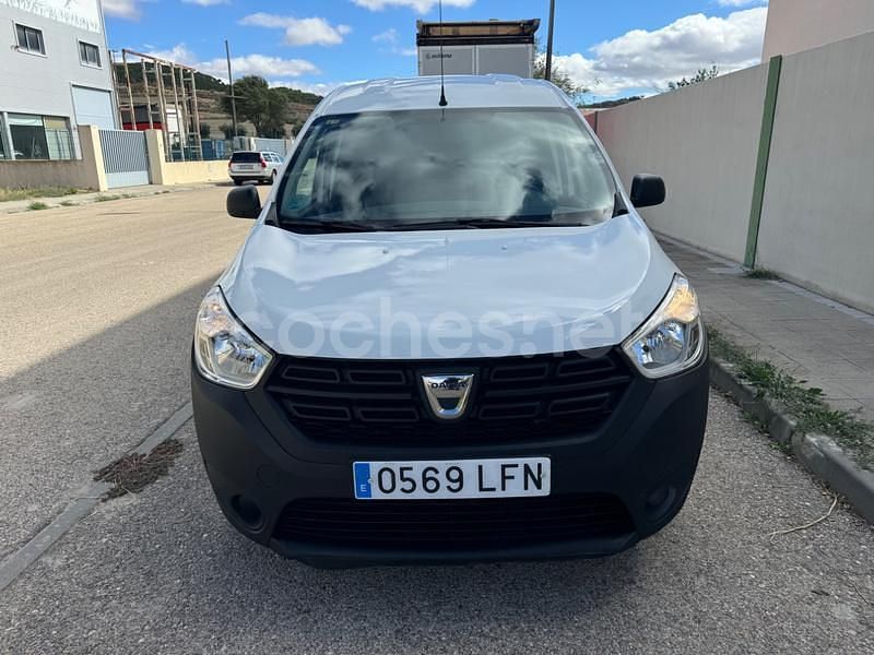 Usado Dacia Dokker Essentiel 95 CV (69 kW) 2020 Blanco Monovolumen