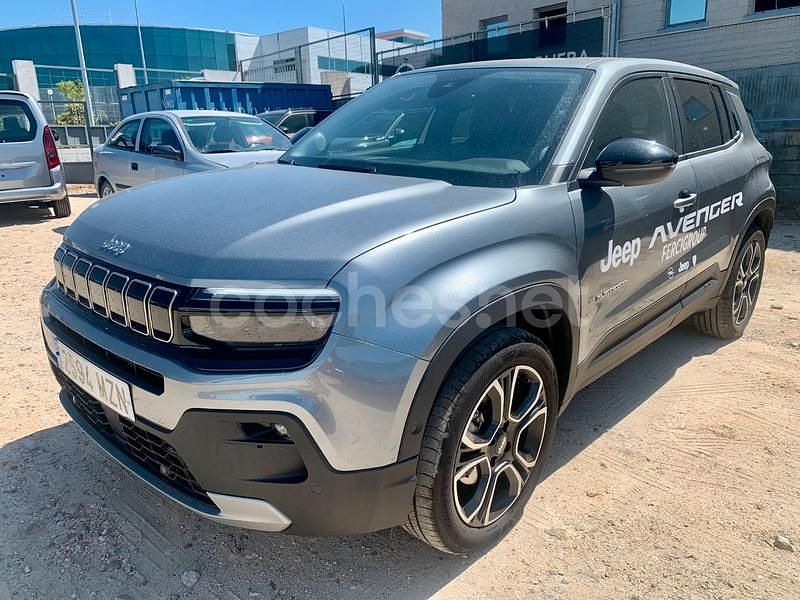 Usado Jeep Avenger Summit 100 CV (73 kW) 2024 Gris / plata SUV