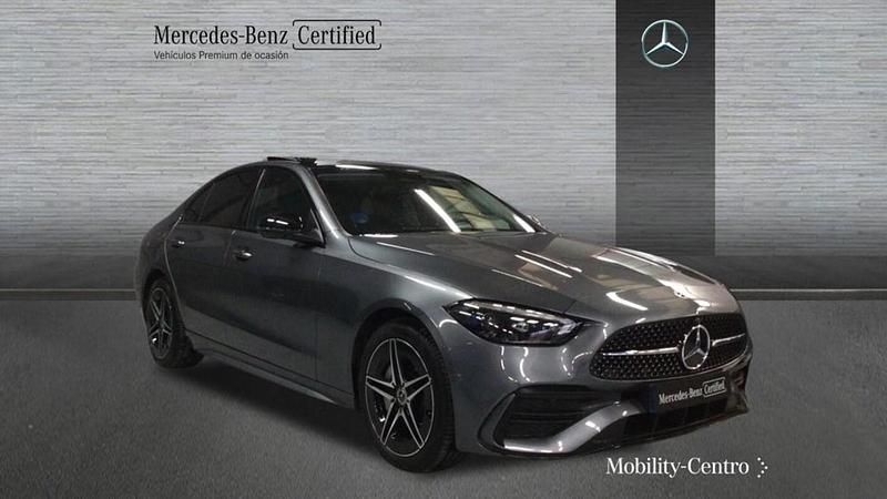 Usado Mercedes C300 312 CV (229 kW) 2024 Gris selenita Berlina