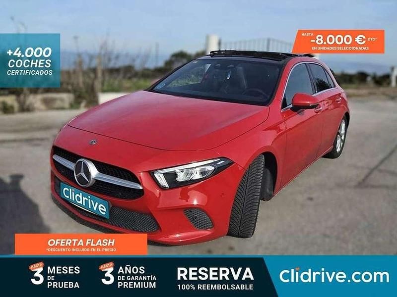 Usado Mercedes A180 109 CV (80 kW) 2018 Rojo Utilitario
