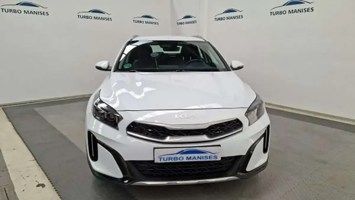 Usado Kia XCeed 101 CV (74 kW) 2025 Blanco SUV