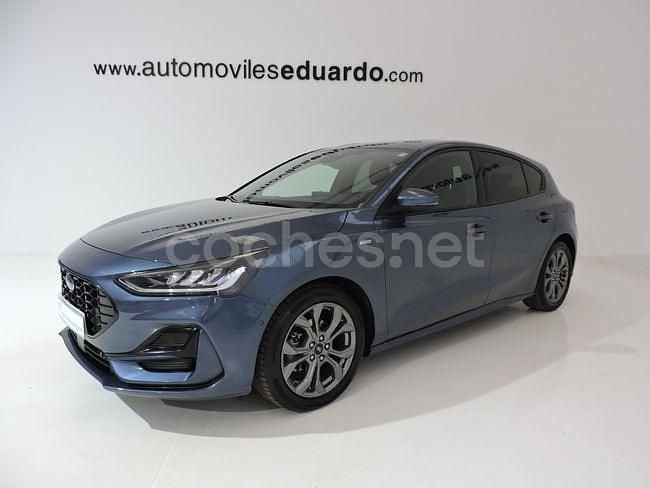 Gris / plata Usado 2023 Ford Focus ST-Line X Berlina | 17.800 € (Precio justo) - Imagen 1/4