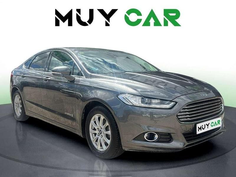Usado Ford Mondeo Titanium 187 CV (137 kW) 2019 Verde Berlina