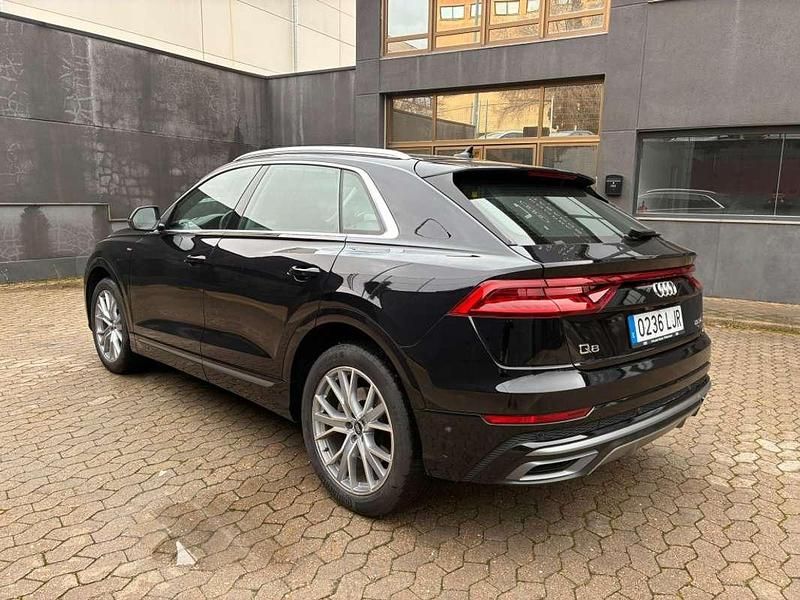 Usado Audi Q8 S-Line 286 CV (210 kW) 2020 Negro SUV
