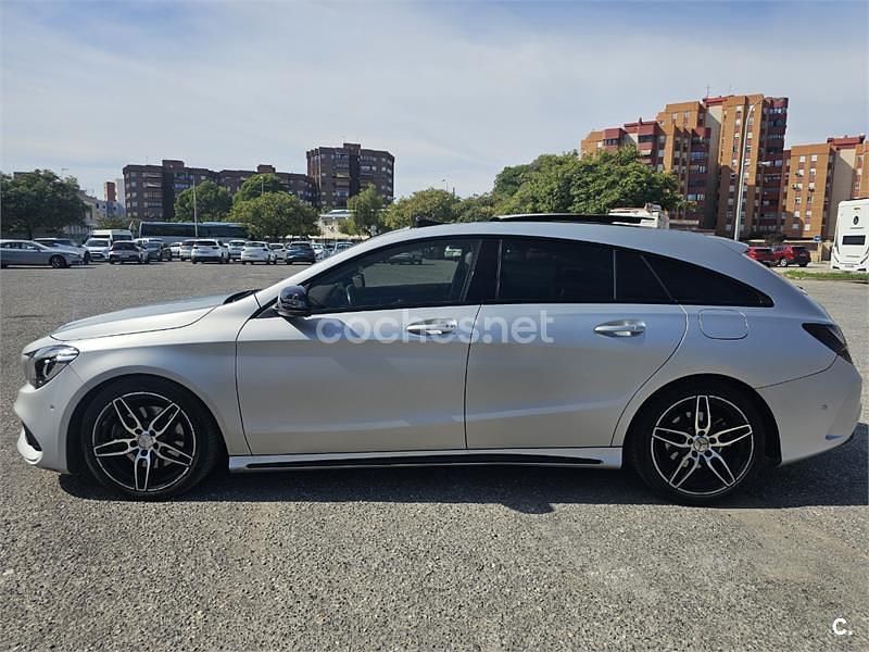 Usado Mercedes CLA220 Shooting Brake AMG line 177 CV (130 kW) 2016 Gris / plata Familiar