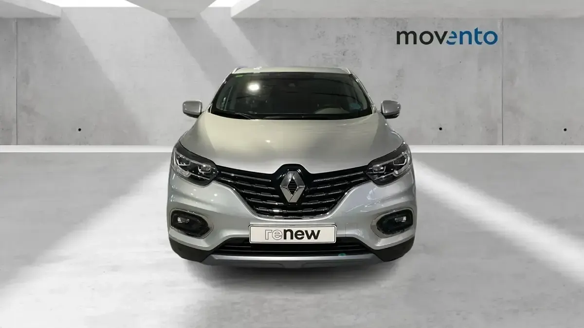 Usado Renault Kadjar LIMITED 140 CV (102 kW) 2022 Gris SUV