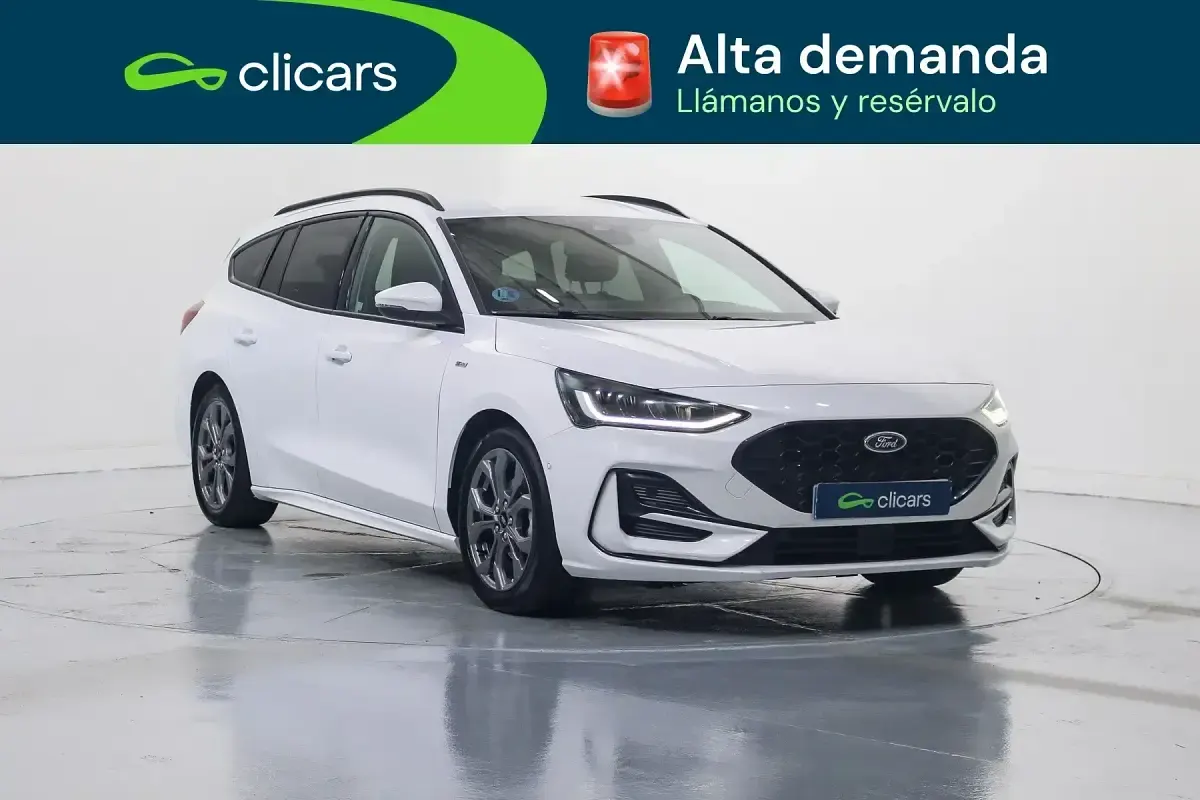 Usado Ford Focus ST-Line 125 CV (91 kW) 2024 Azul Familiar