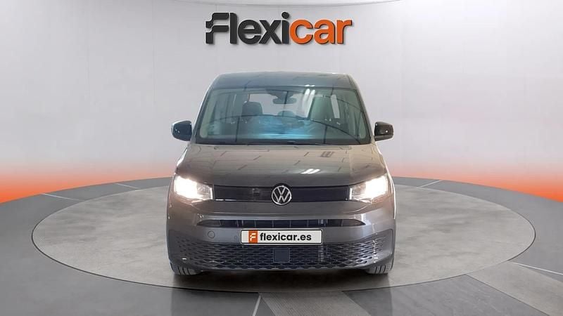 Usado VW Caddy Maxi 122 CV (89 kW) 2024 Gris Monovolumen