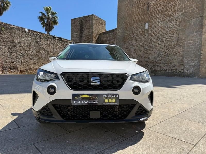 Usado Seat Arona Style 95 CV (69 kW) 2024 Blanco SUV