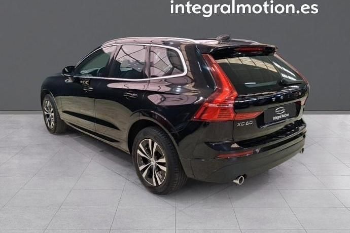 Usado Volvo XC60 Momentum 197 CV (144 kW) 2021 SUV