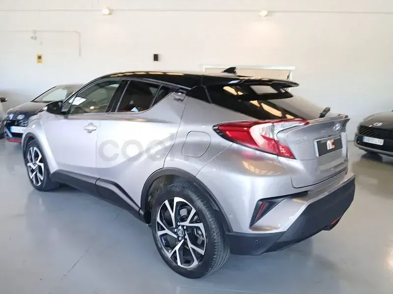 Usado Toyota C-HR Plus 122 CV (89 kW) 2019 Gris / plata SUV