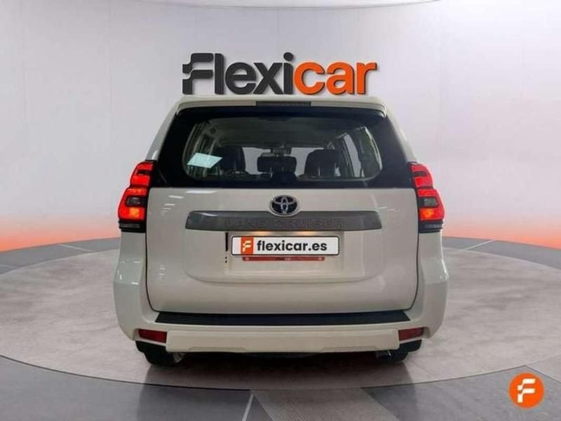 Begagnad Toyota Land Cruiser 204 HK (150 kW) 2024 Vit SUV