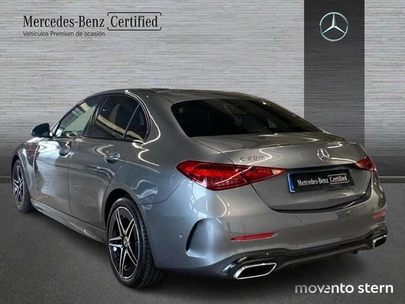 Käytetty Mercedes C200 AMG line 163 HP (119 kW) 2024 Harmaa Sedan